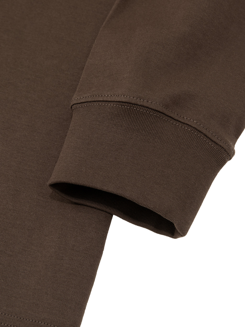 THE ESSENTIAL LONGSLEEVE